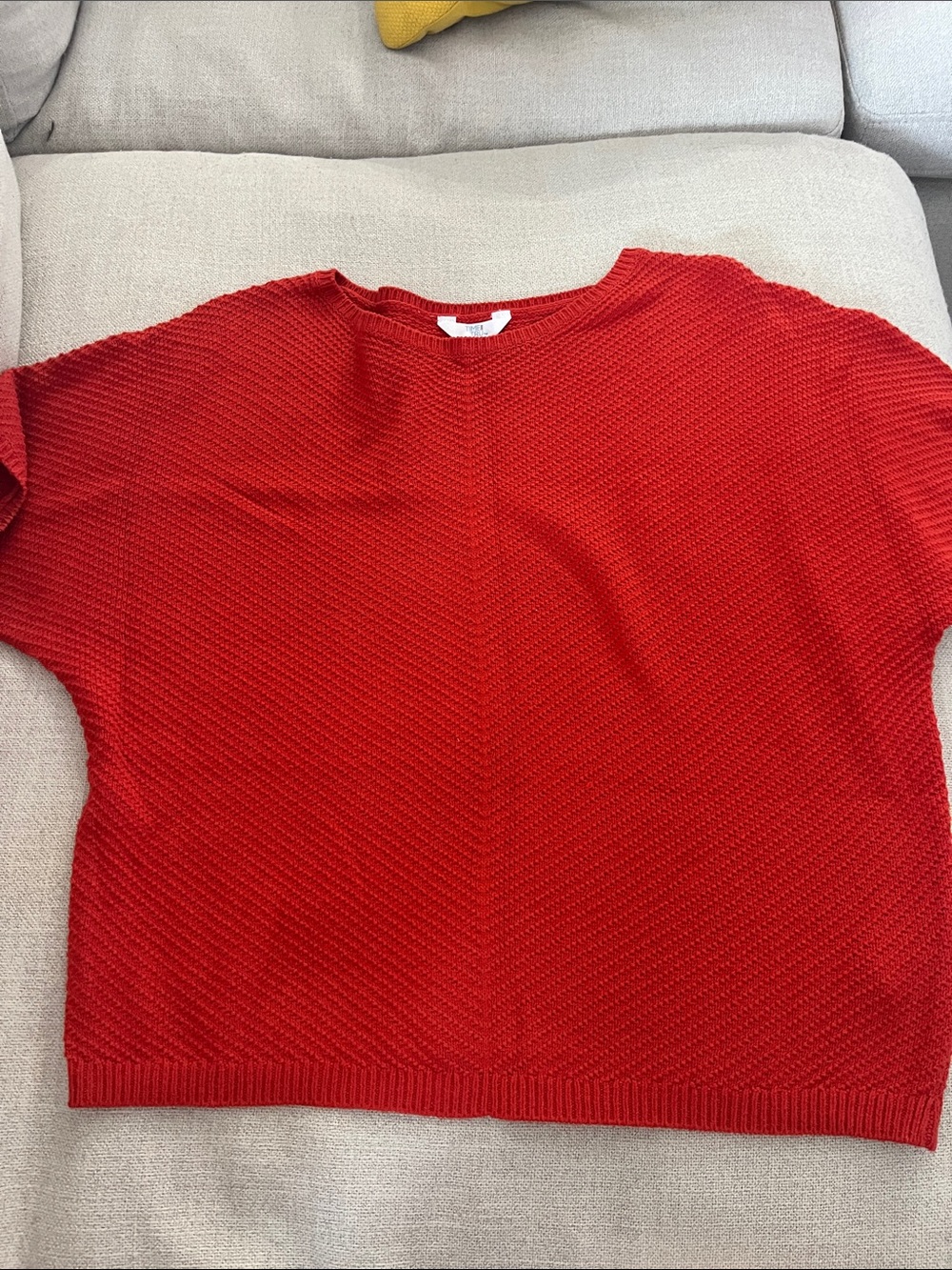 Time and Tru Red Textured Short-Sleeve Crew Sweater